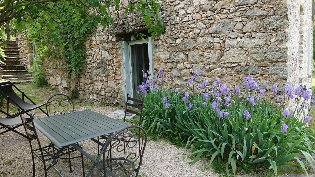 Gîte en Cévennes du sud, bergerie restaurée, 2 à 4 personnes, piscine, vue exceptionnelle, authenticité et confort Saint-Laurent-le-Minier Esterno foto