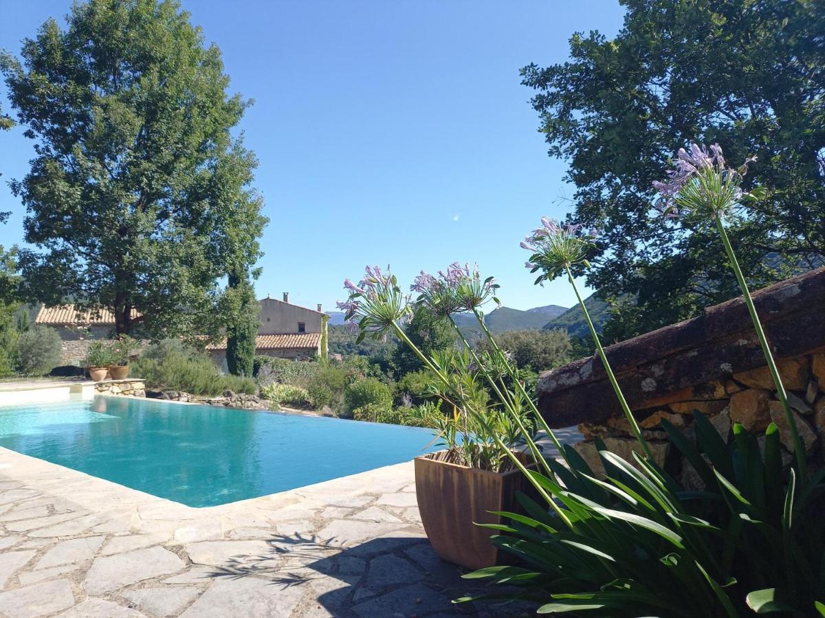 Gîte en Cévennes du sud, bergerie restaurée, 2 à 4 personnes, piscine, vue exceptionnelle, authenticité et confort Saint-Laurent-le-Minier Esterno foto