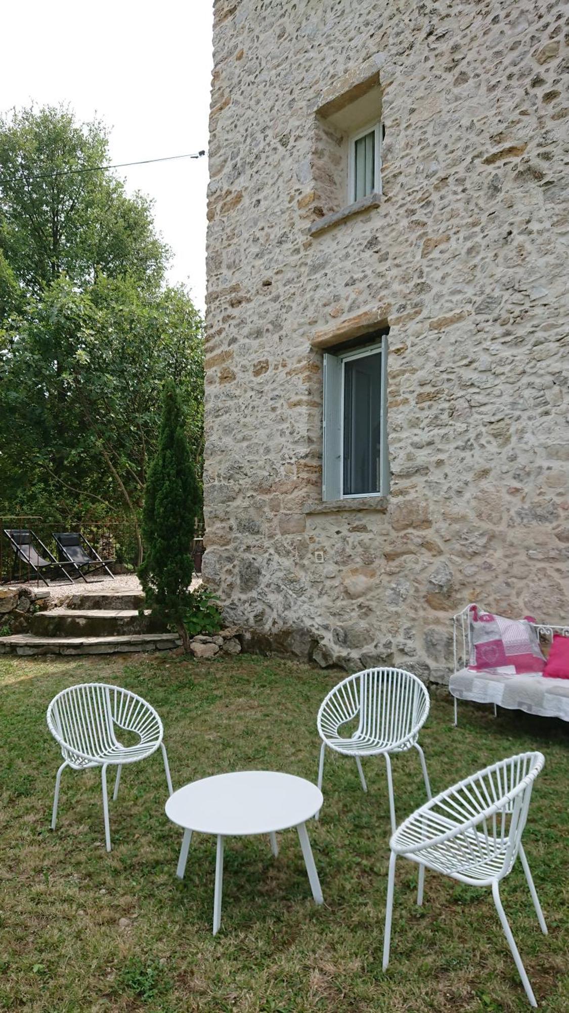 Gîte en Cévennes du sud, bergerie restaurée, 2 à 4 personnes, piscine, vue exceptionnelle, authenticité et confort Saint-Laurent-le-Minier Esterno foto