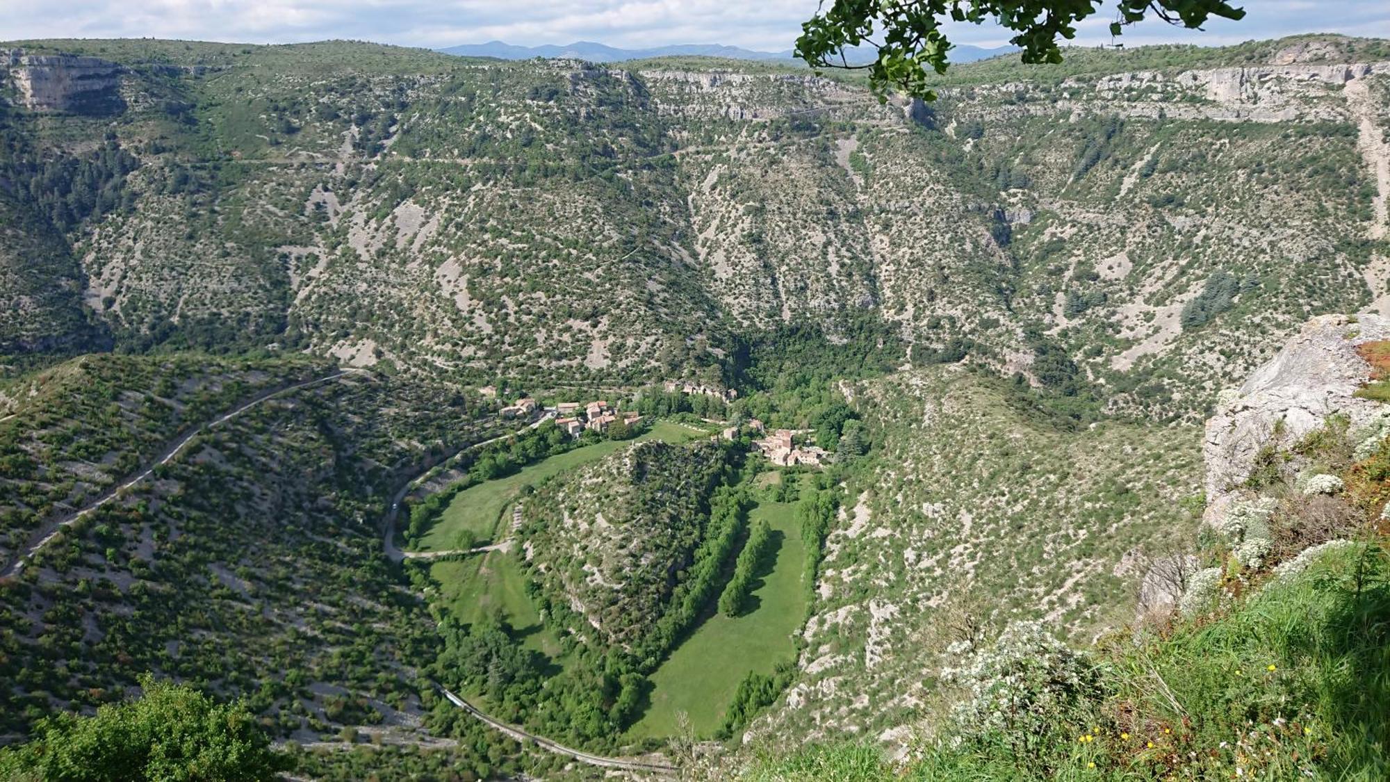 Gîte en Cévennes du sud, bergerie restaurée, 2 à 4 personnes, piscine, vue exceptionnelle, authenticité et confort Saint-Laurent-le-Minier Esterno foto